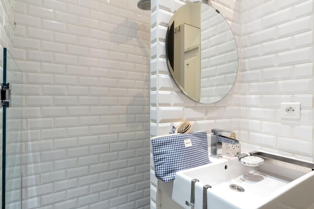 Appartement Magnifique Et Relaxant Avec Sauna Paris Luaran gambar